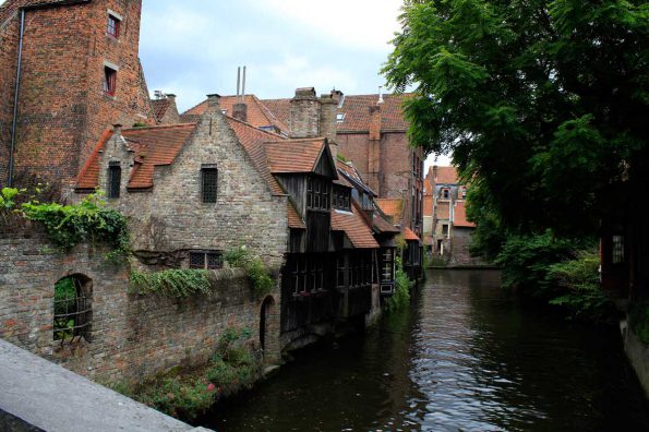 Ankh morpork brugge dizary